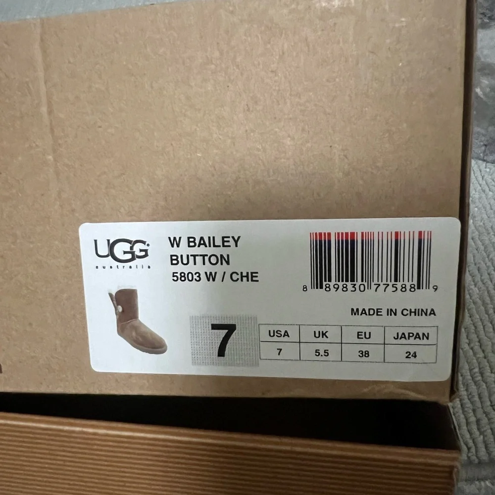 UGG Chestnut Bailey Boots 7 - Picture 7 of 11